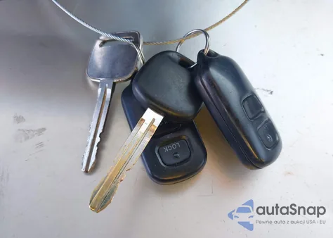 2005 Toyota Tundra Limited V8 z USA, uszkodzony, nr VIN 5TBDT48185S490150